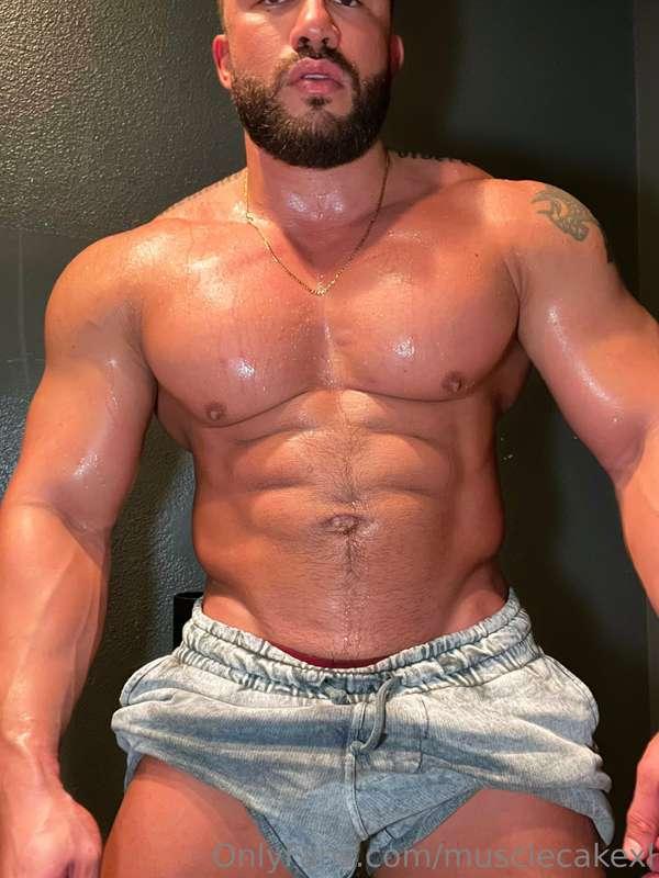 Muscle worship?