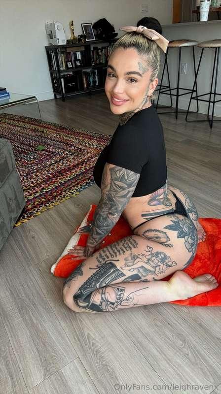 leighravenx main image