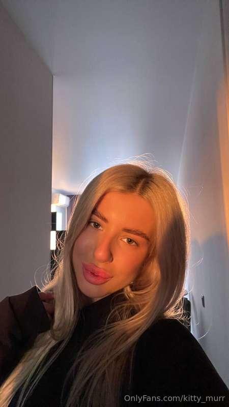 The kind of light that makes everything feel like a secret✨