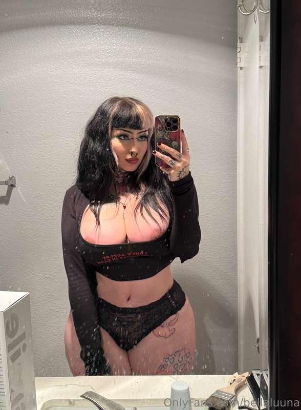 yes, I know my mirror is dirty. but so is my mind 😈