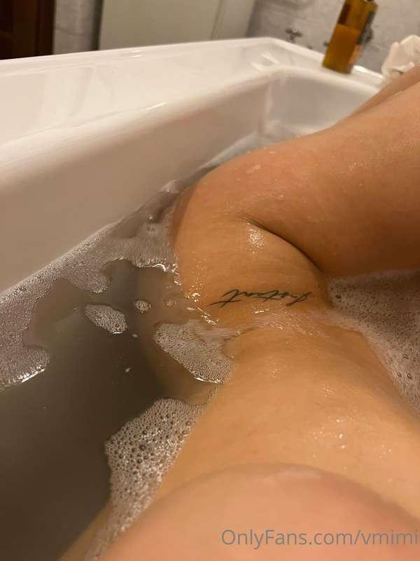 Naked body 💦