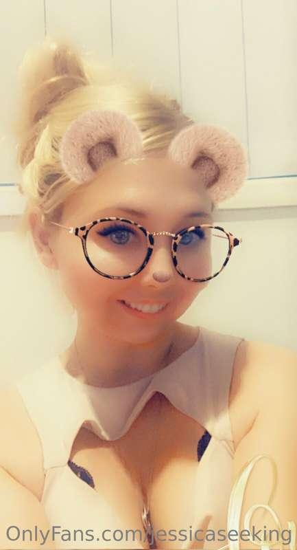 Do I look cute 🥰