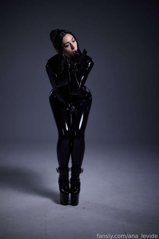 ana_levide image #232