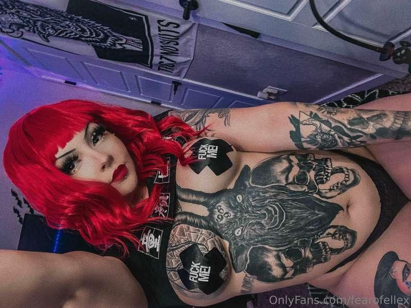 Since when did Wendy turn into a goth slut? 🤍🍟