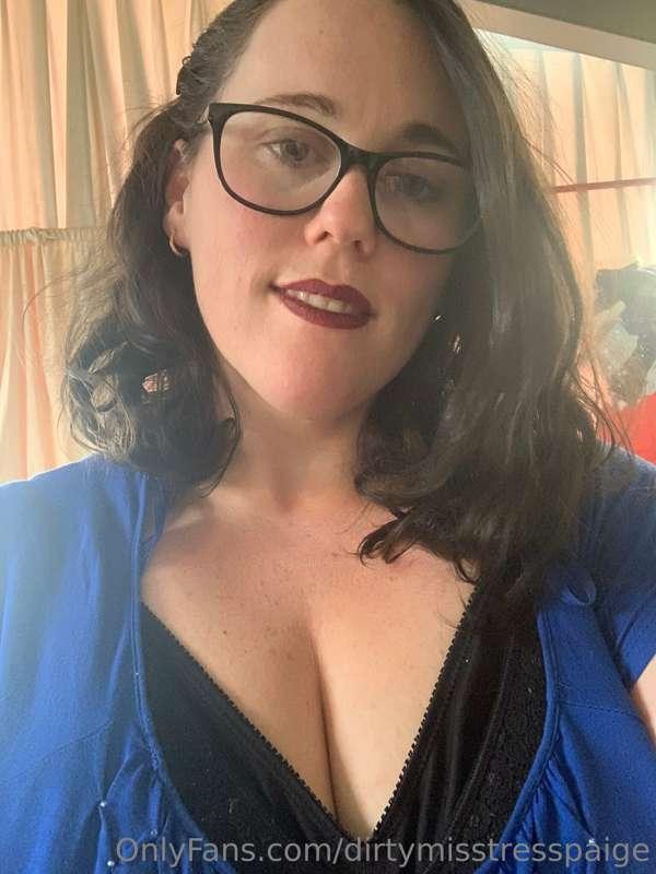 Feeling cute clearing my phone and out well the next one is ..