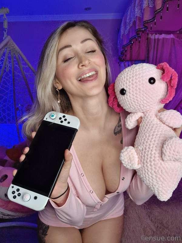 Nighttime is game time. My switch, my sweet plushy, and I wi..