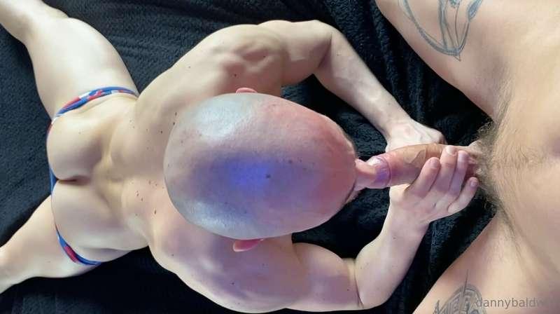 The view of @angeldiazxxl got me rock hard!