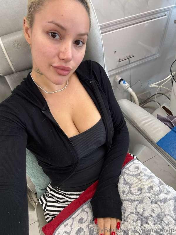 gettin' my tootsies polished 💋