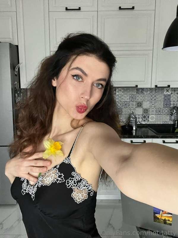 I love flowers! They fill my life with beauty and joy🌸 Each ..