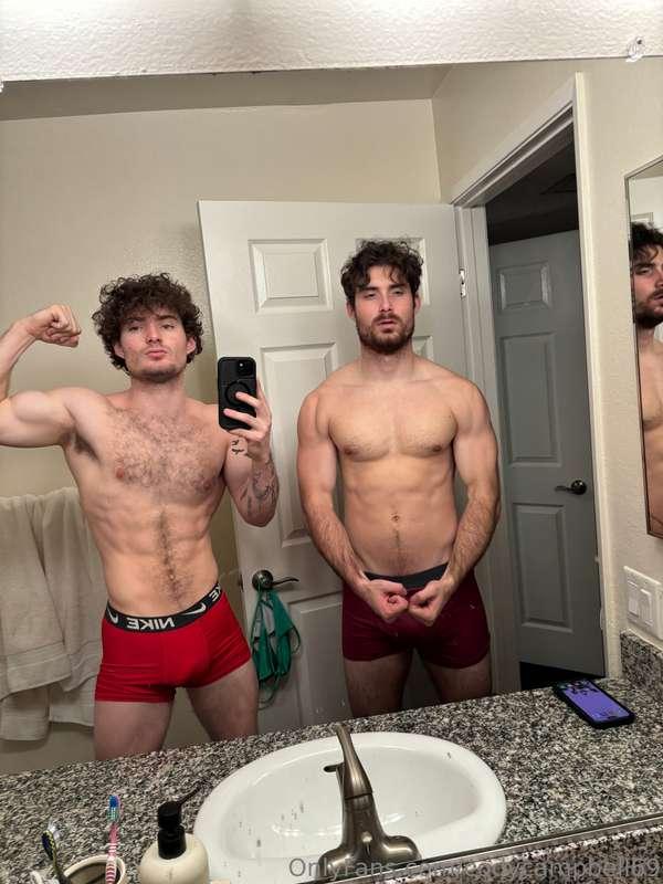 Just me hanging out w my big bro @rexycampbell text us for c..