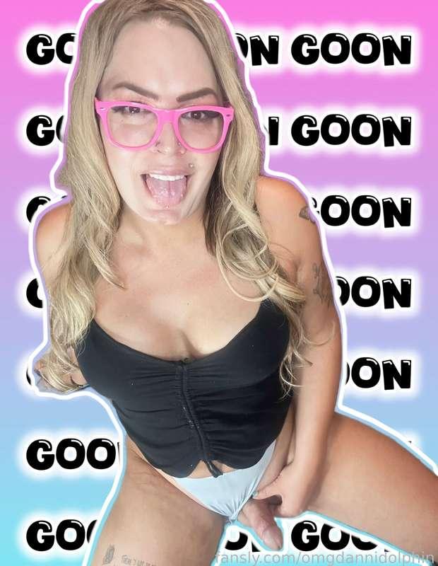 omgdannidolphin image #0
