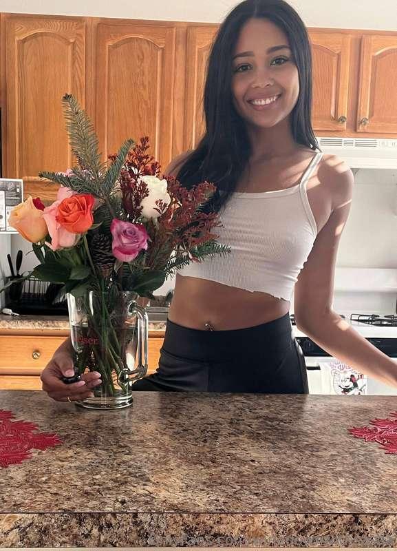 Hey my loves, 

My family is coming over for the holidays an..