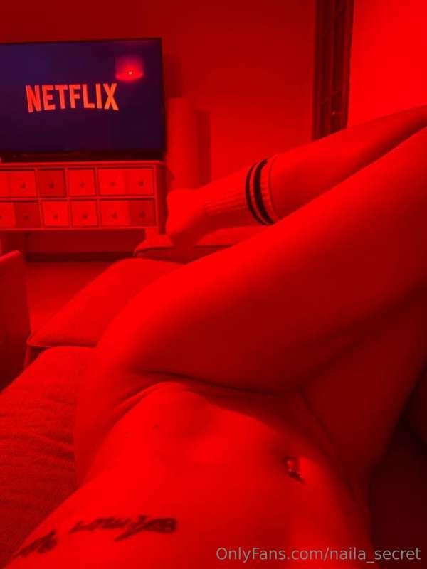 Who would be interested in me doing a OF Live Show in the ne..