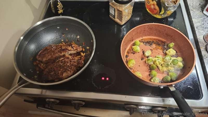 Good Saturday start. Getting good proteins in morning for my..