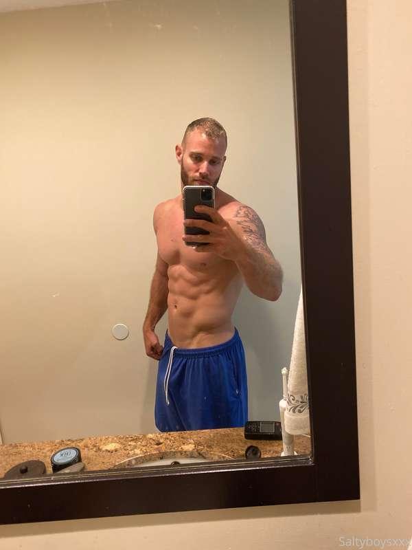Bryce just sent me these pics 🤤