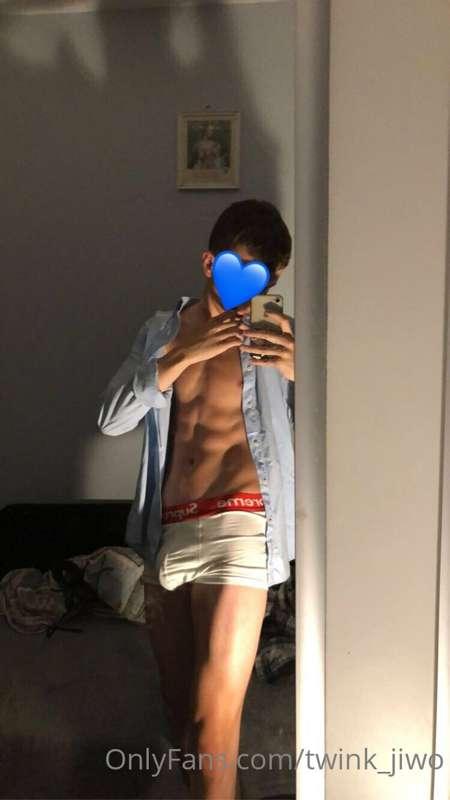 White undies - hot twink 😜💙
