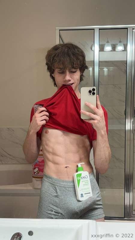 xxxgriffin image #0