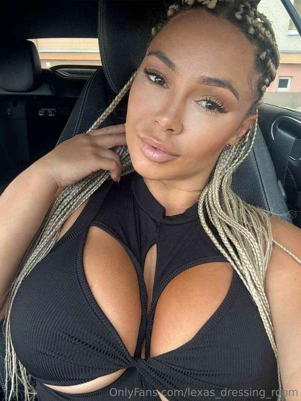 Warning: dangerous curves ahead 🚧😉...