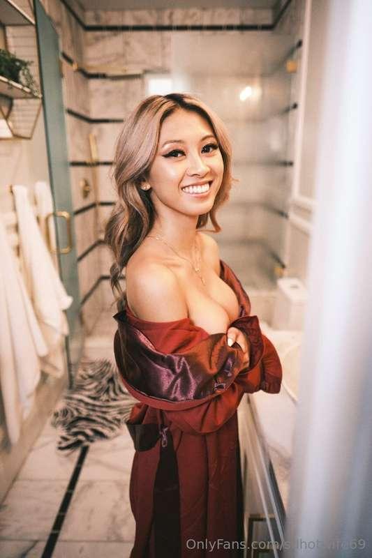 5’1 Asian college cumslut that loves CREAMMPIES and FACIALS💦..