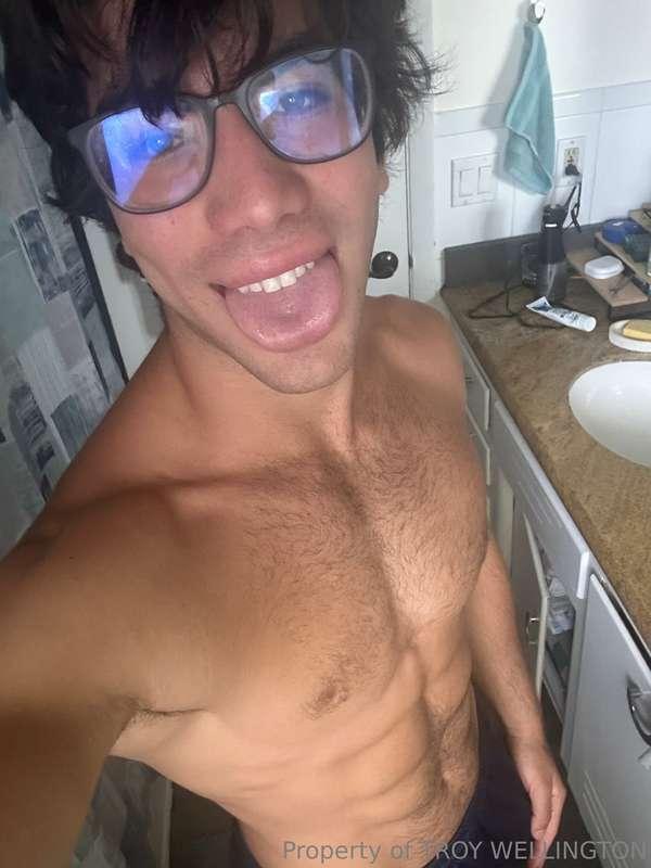 this look wasn’t for the likes, it was for your attention 😏