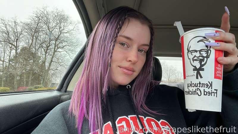 Tip 5$ to buy me a lil treat 🥤 🍗 #fyp #findom #finsub #goddess #brat #whalesub #cashcow #paypigs 