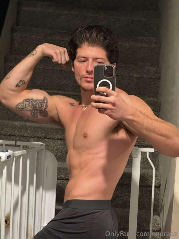 How’s the daddy Lopez body looking? 😈💪🏼