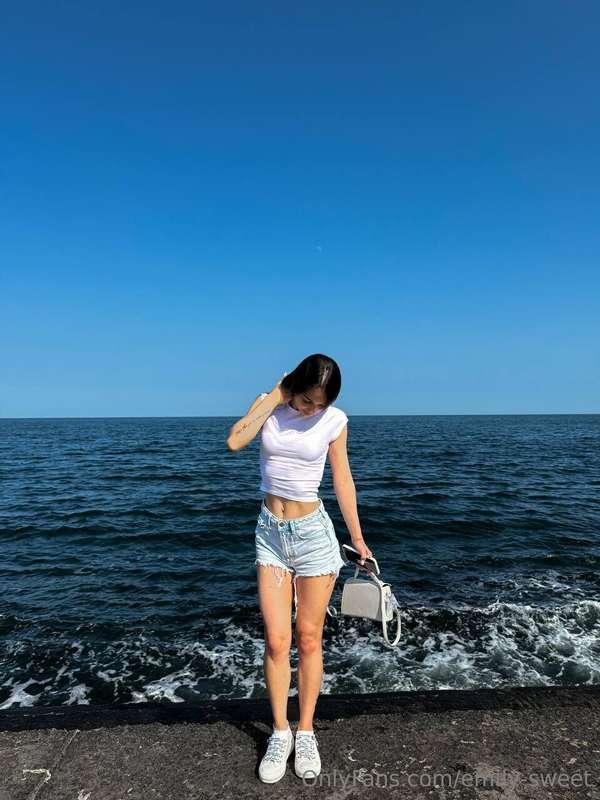  Catching the warm wind with my face like it's whispering co..