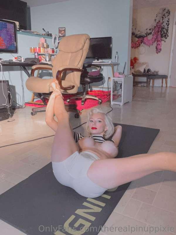I recently discovered I can jiggle my thighs in the position..
