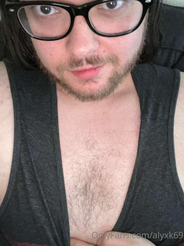 Which picture is more attractive?