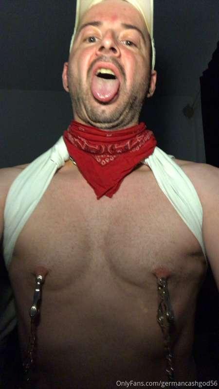 You all remember my stupid bitch? Well he wants to be exp0se..