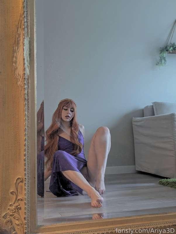 Caught in the perfect storm... My Nami cosplay leaves nothing to the imagination as I lay on the ground, bare and teasing. No panties, just curves and an irresistible view of my ass, pussy &amp; bare feet. Ready to explore uncharted waters?
#cosplay #feet #ass