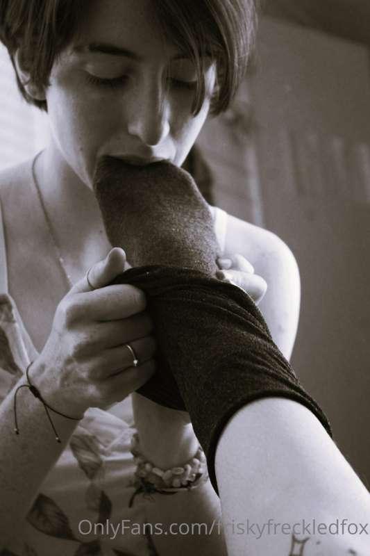 a little preview of tomorrow's ppv and my first foot worship..