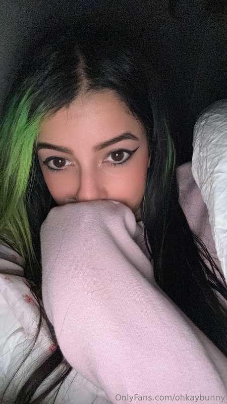 anyone trying to cuddle up in bed and watch arcane season 2 ..