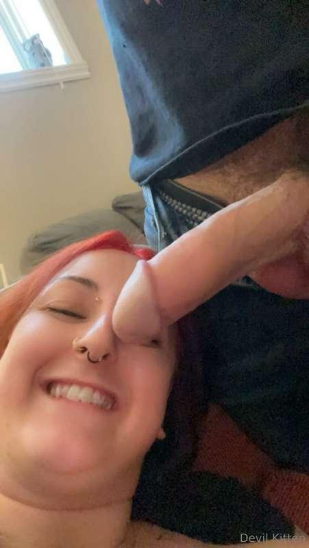his cock makes me happy 🥴