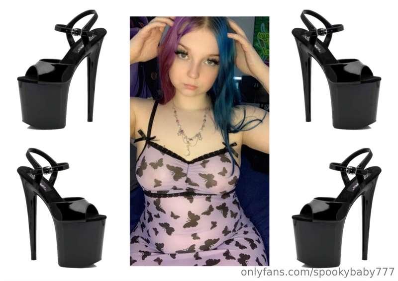 Rubbing & fingering my pussy, with heels on 𐦍