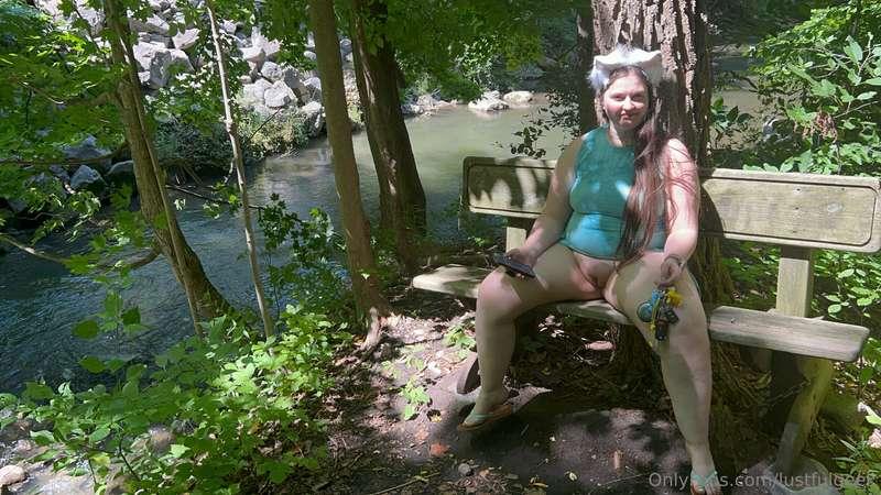 lustfulgeek image #3