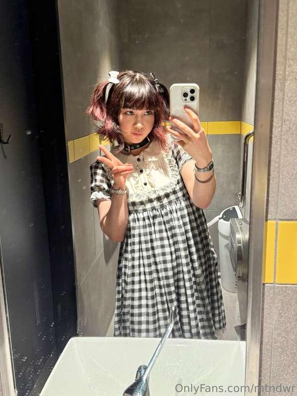 how do we actually feel about the brown hair do u like it? c..