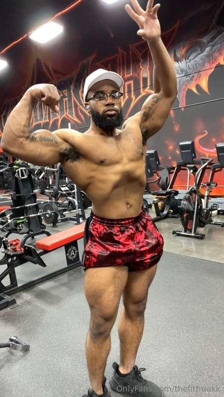 Flexin on em