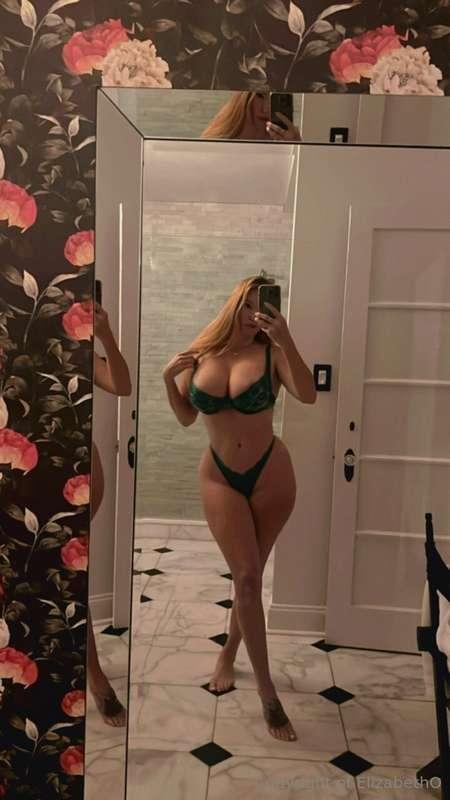 Check your messages later 🤪 Happy Friday 💖