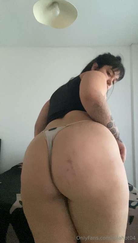 What do you do if you wake up and see me next to the bed far..