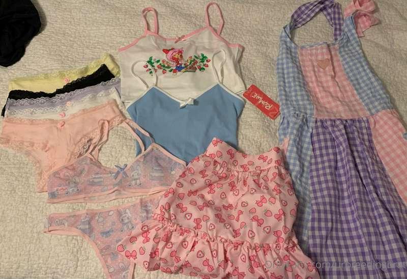 Someone spoiled me with so much cute stuff from my wishlist ..
