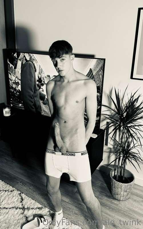 Do you like me in black and white?