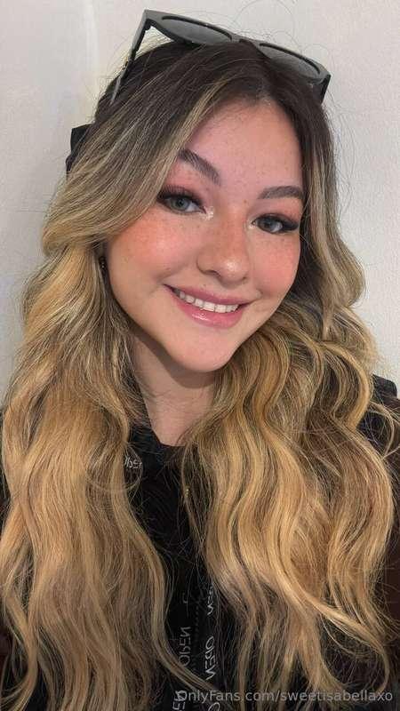 I swear I didn’t mean to look this good today 😅 but here we ..