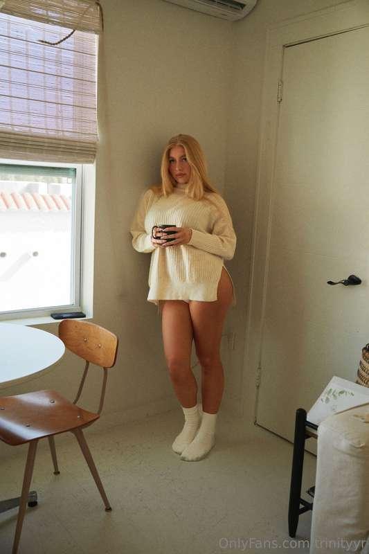 my coffee fill and your dose of me😏 tell me about your morni..