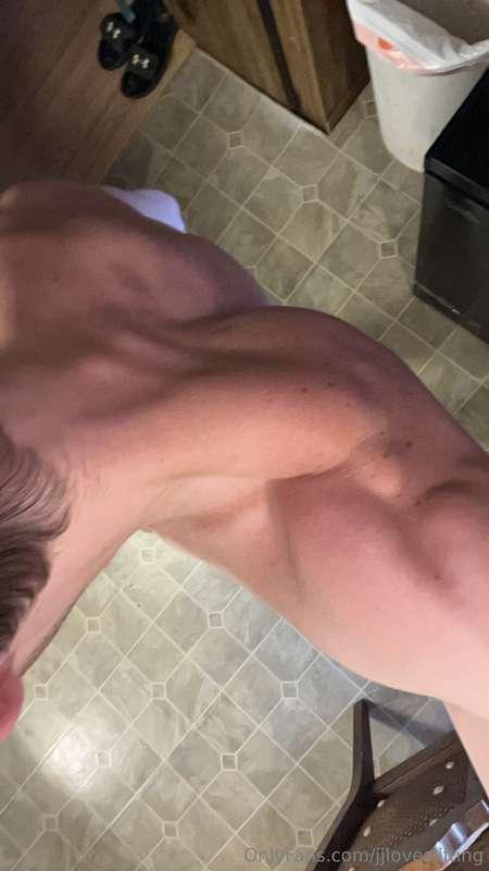 Shoulder pics 💪💪