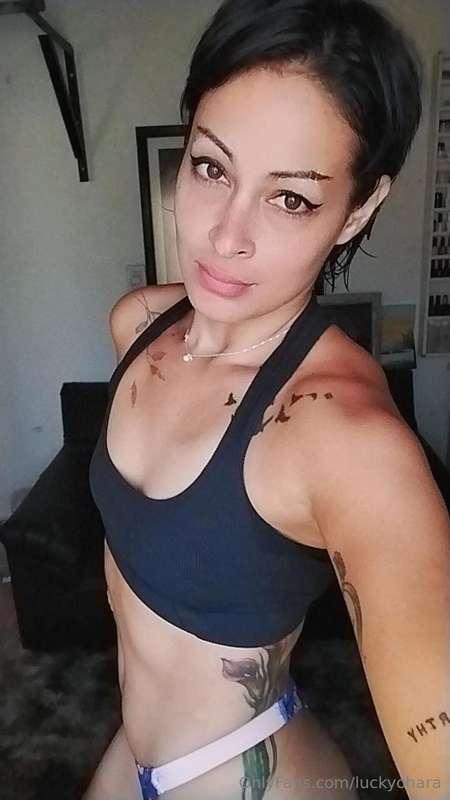 FREE SUBSCRIPTION Honey, I'm everithing you are looking for!..