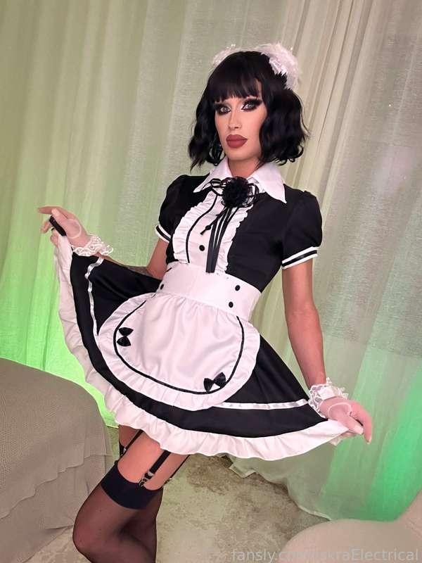 This lustful maid constantly leaves her panties in the guests' rooms 💚
16 photos

#fyp #sissy #sissymaid #maid #cross #crossdresser #cd #tv #ts #tgirl #transgirl #tranny #trap #mtf #ladyboy #ladycock #stockings #nylon #highheels #iskraelectrical