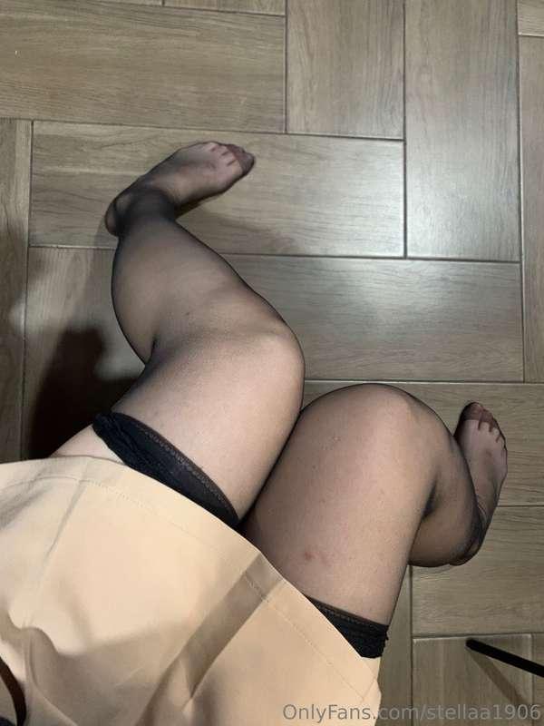 I really like these stockings, and you? Huh🔥😝