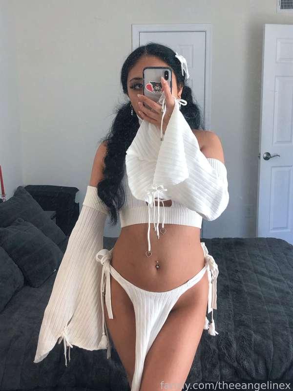 theeangelinex image #2