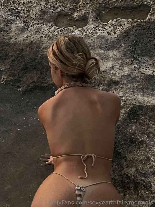 I was feeling naughty yesterday at the beach 🏖️